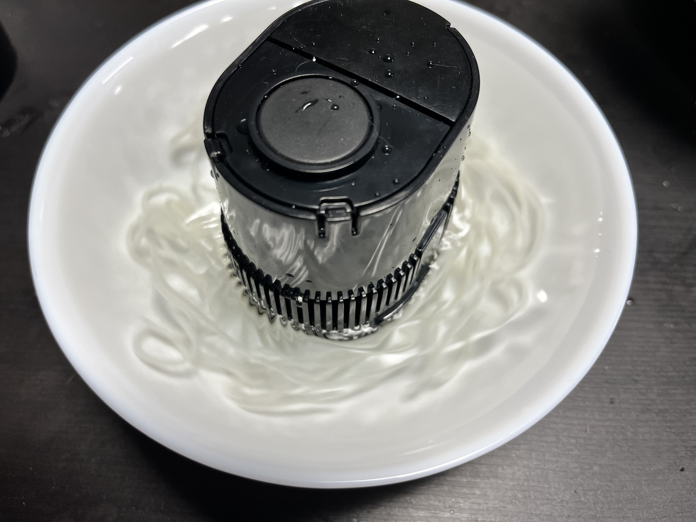 そうめんが流れる